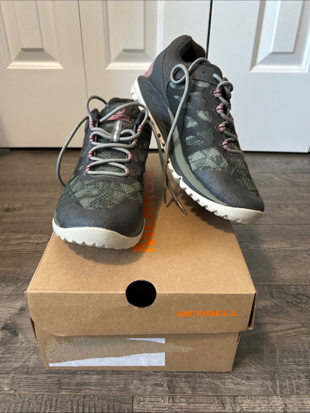 Merrell Antora 2